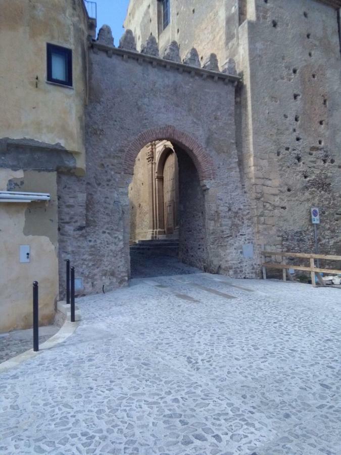 Villetta A Schiera Fiumefreddo Bruzio Eksteriør billede